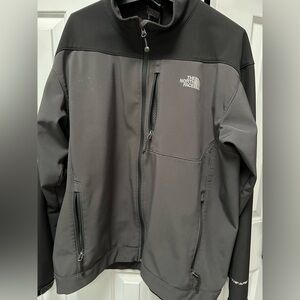 The North Face Men's Black/Dark Gray APEX Performance Jacket. LG. Lined in black